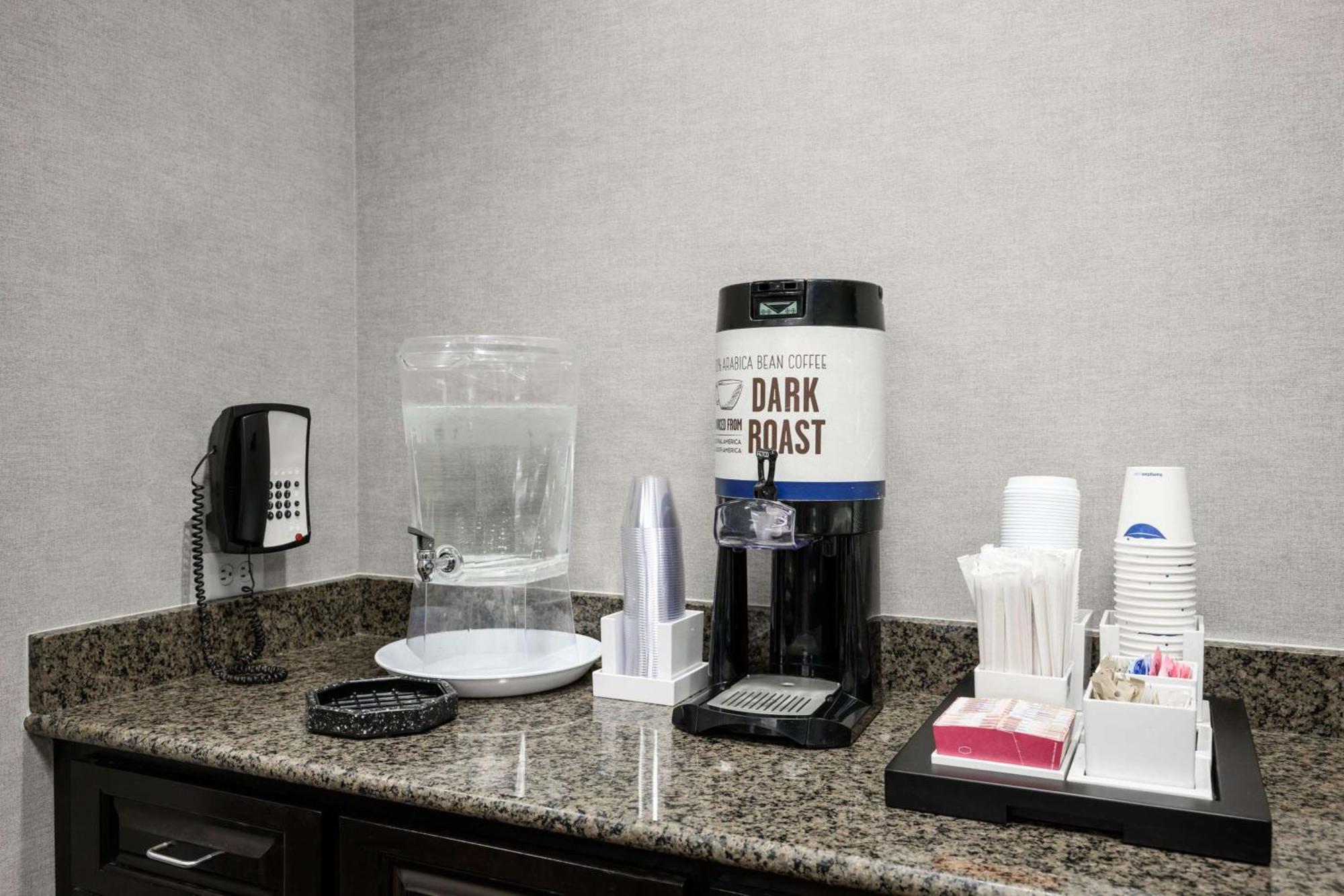 Hampton Inn Evansville Airport Exteriér fotografie