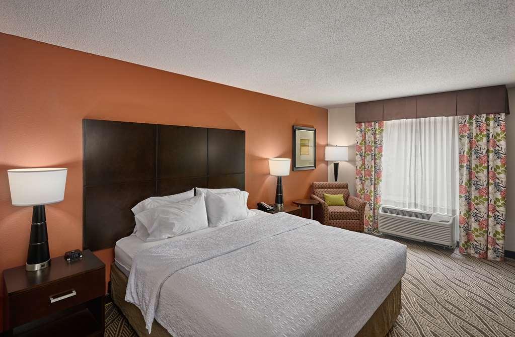 Hampton Inn Evansville Airport Pokoj fotografie